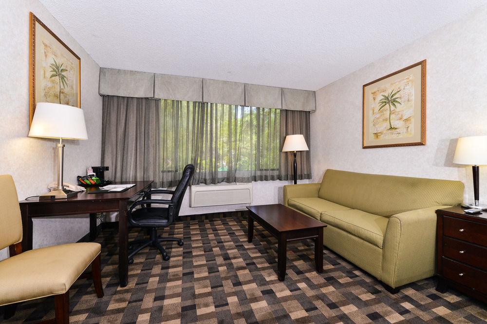 Quality Inn & Suites Montebello - Los Angeles Экстерьер фото